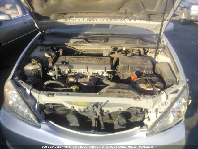 4T1BE30K33U720463 - 2003 TOYOTA CAMRY LE/XLE/SE 银色 照片 10