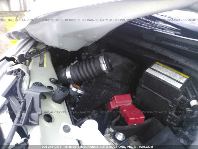 3N1CE2CP4GL383976 - 2016 NISSAN VERSA NOTE S/S PLUS/SV/SL/SR SILVER photo 10