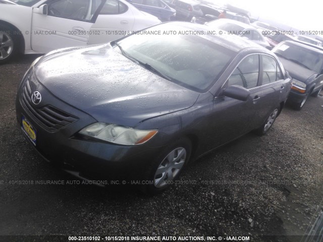 4T1BE46K97U532971 - 2007 TOYOTA CAMRY NEW GENERAT CE/LE/XLE/SE GRAY photo 2