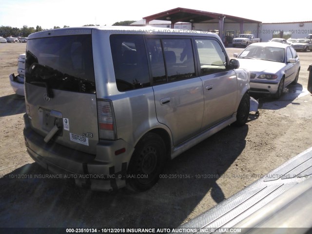 JTLKT324954000147 - 2005 TOYOTA SCION XB Сұр фото 4