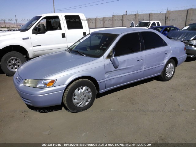 4T1BG22K4VU146573 - 1997 TOYOTA CAMRY CE/LE/XLE იასამნისფერი ფოტო 2