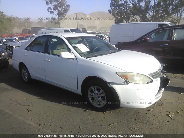 4T1BF32K84U070086 - 2004 TOYOTA CAMRY LE/XLE/SE WHITE photo 1