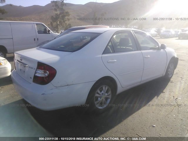 4T1BF32K84U070086 - 2004 TOYOTA CAMRY LE/XLE/SE WHITE photo 4
