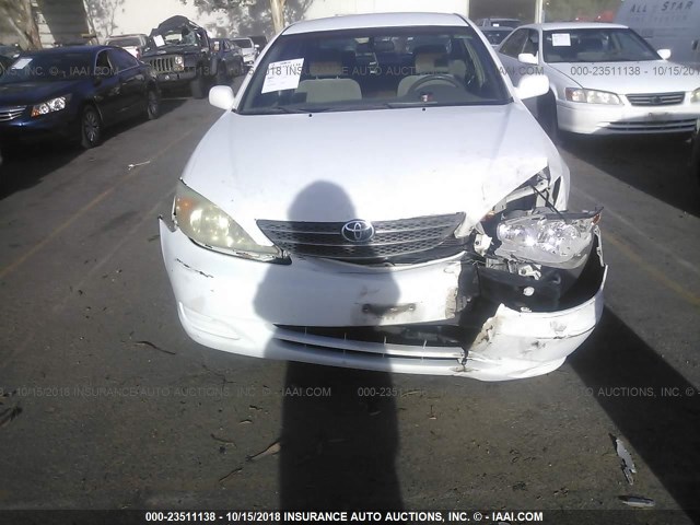 4T1BF32K84U070086 - 2004 TOYOTA CAMRY LE/XLE/SE WHITE photo 6