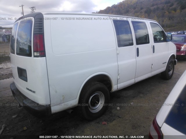 1GCHG35R521153834 - 2002 CHEVROLET EXPRESS G3500  WHITE photo 4