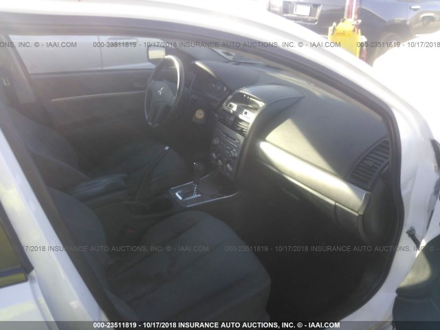 4A32B2FF6BE023831 - 2011 MITSUBISHI GALANT FE WHITE photo 5