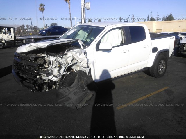 1GCGTEEN6J1145157 - 2018 CHEVROLET COLORADO ZR2 WHITE photo 2
