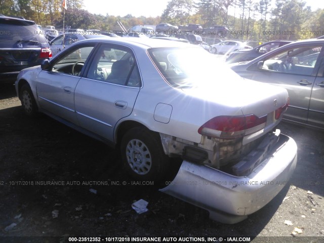 1HGCF86631A116537 - 2001 HONDA ACCORD VALUE SILVER photo 3