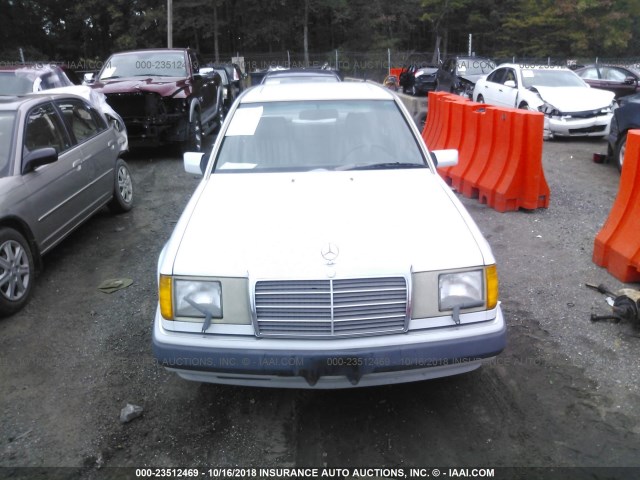 WDBEA26D7MB390077 - 1991 MERCEDES-BENZ 300 E 2.6 WHITE photo 6