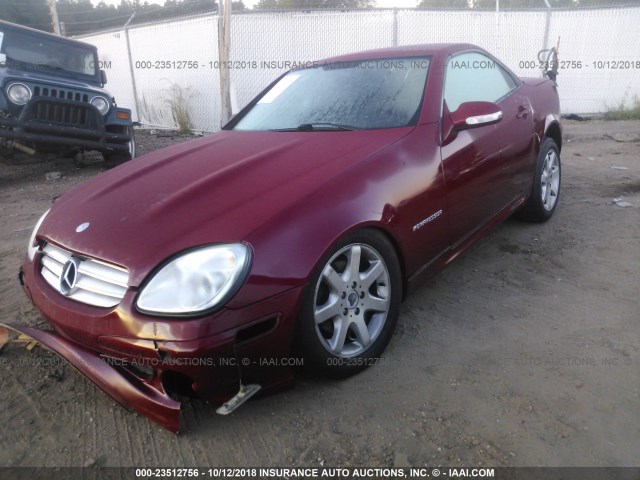 WDBKK49F31F196465 - 2001 MERCEDES-BENZ SLK 230 KOMPRESSOR RED photo 2