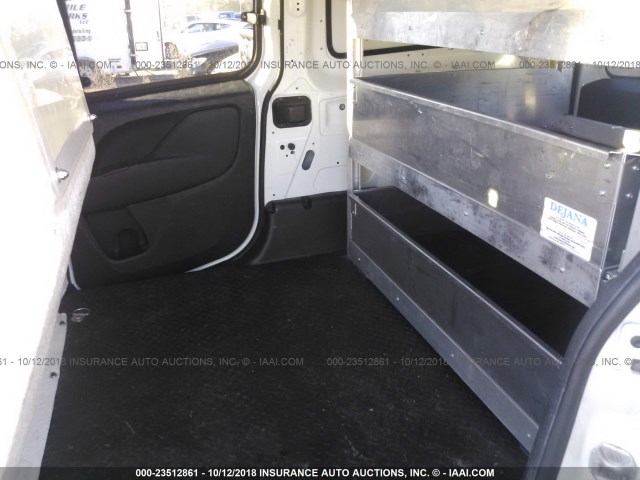 ZFBERFBT8G6B15092 - 2016 RAM PROMASTER CITY SLT 白色 照片 8