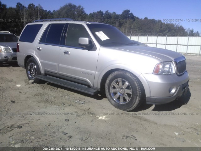 5LMFU27R14LJ24998 - 2004 LINCOLN NAVIGATOR Күміс фото 1