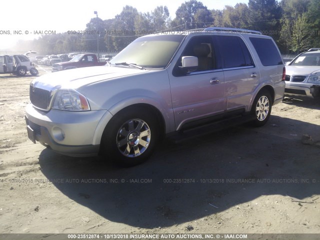 5LMFU27R14LJ24998 - 2004 LINCOLN NAVIGATOR Күміс фото 2