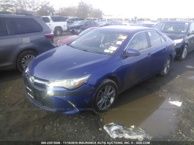 4T1BF1FK1GU527503 - 2016 TOYOTA CAMRY LE/XLE/SE/XSE 蓝色 照片 2