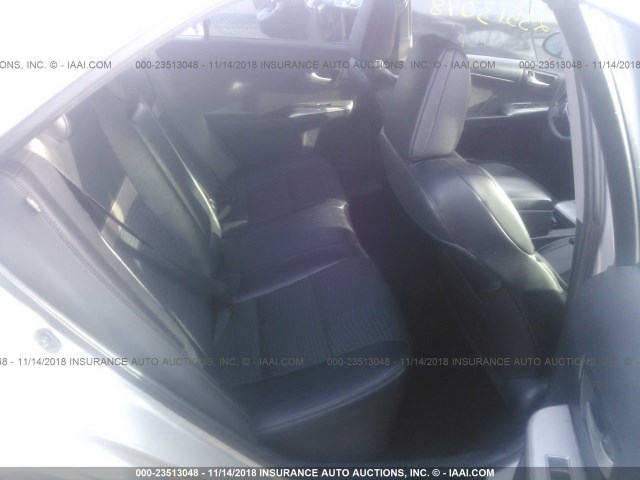 4T1BF1FK0DU642315 - 2013 TOYOTA CAMRY L/SE/LE/XLE Gümüş foto 8