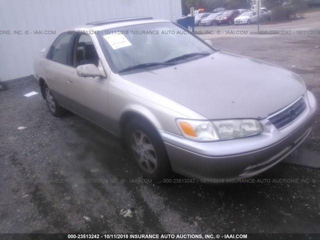 4T1BG22K71U815932 - 2001 TOYOTA CAMRY CE/LE/XLE 金色 照片 1