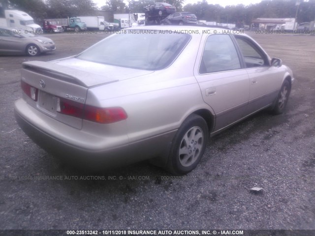 4T1BG22K71U815932 - 2001 TOYOTA CAMRY CE/LE/XLE 金色 照片 4