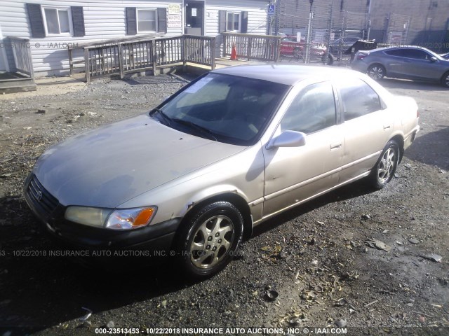 JT2BF22K1X0183056 - 1999 TOYOTA CAMRY LE/XLE 金色 照片 2