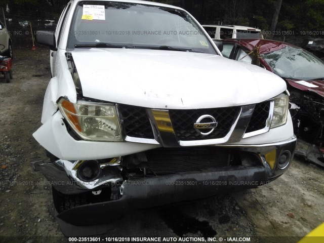 1N6AD07W27C431867 - 2007 NISSAN FRONTIER CREW CAB LE/SE/OFF ROAD WHITE photo 6