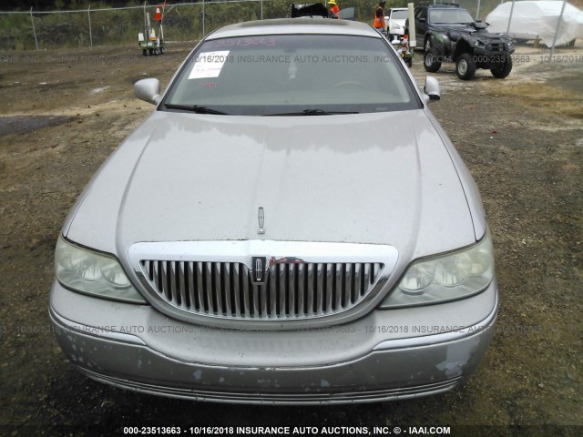 1LNHM83W44Y607236 - 2004 LINCOLN TOWN CAR ULTIMATE BEIGE photo 6