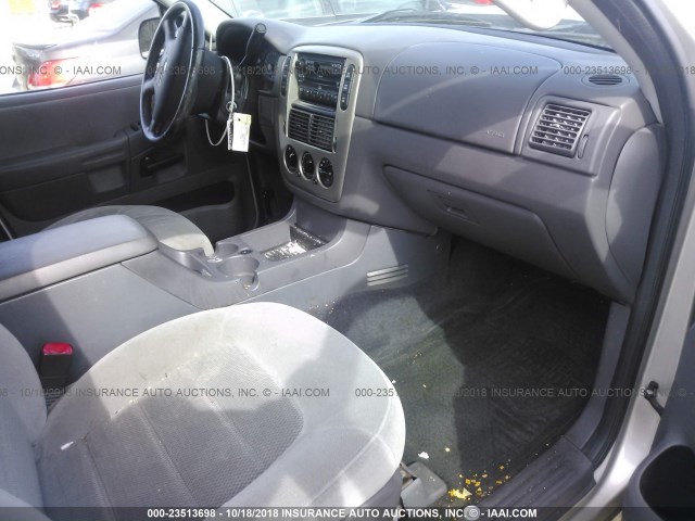 1FMZU73K15UA57174 - 2005 FORD EXPLORER XLT/XLT SPORT/NBX 银色 照片 5