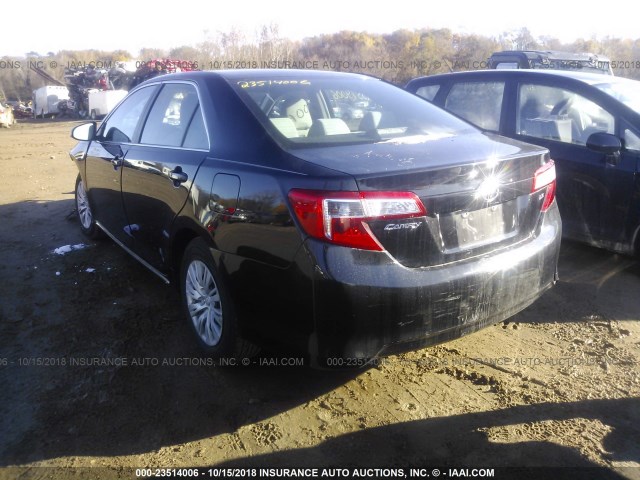 4T4BF1FK4DR292001 - 2013 TOYOTA CAMRY L/SE/LE/XLE Qara foto 3