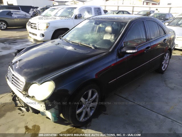 WDBRF40J64A555765 - 2004 MERCEDES-BENZ C BLACK photo 2