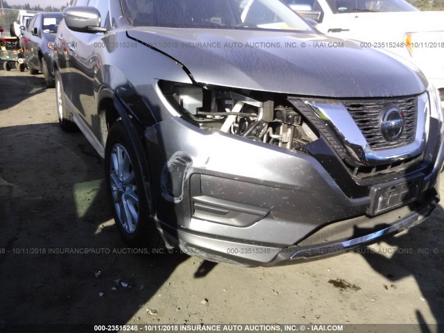 KNMAT2MV9JP542087 - 2018 NISSAN ROGUE S/SV GRAY photo 6