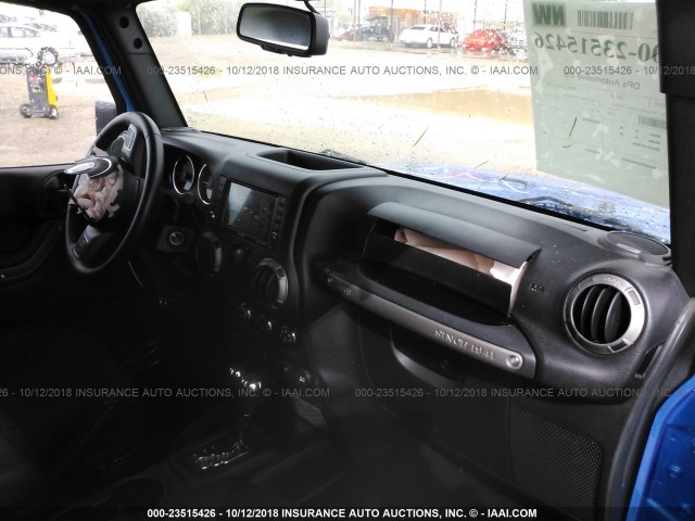 1C4AJWAG8GL159261 - 2016 JEEP WRANGLER SPORT Mavi foto 5