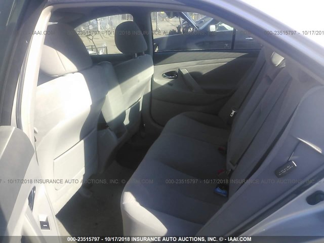 4T1BF3EK4BU771149 - 2011 TOYOTA CAMRY SE/LE/XLE SILVER photo 8