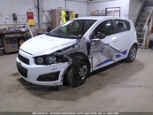 1G1JA6SH3E4205859 - 2014 CHEVROLET SONIC LS WHITE photo 2