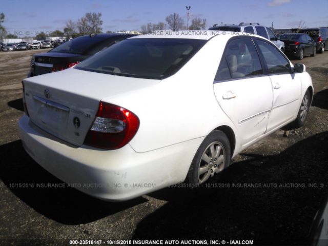 4T1BF30K32U030207 - 2002 TOYOTA CAMRY LE/XLE/SE Ақ фото 4