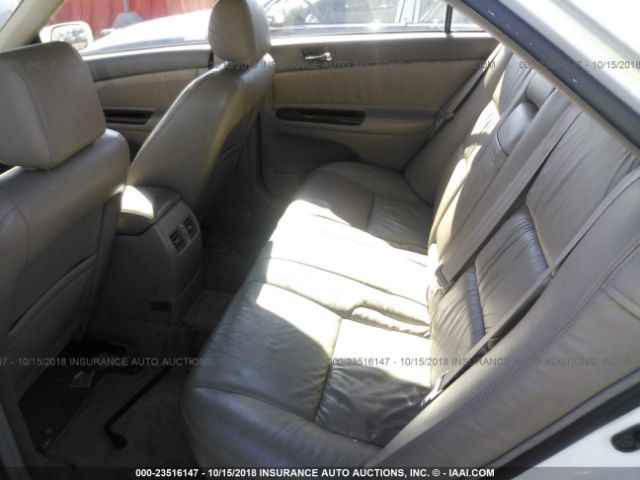 4T1BF30K32U030207 - 2002 TOYOTA CAMRY LE/XLE/SE Ақ фото 8