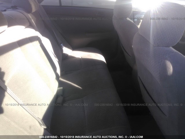 4T1BE32KX3U682064 - 2003 TOYOTA CAMRY LE/XLE/SE SILVER photo 8