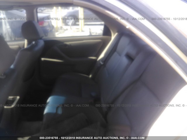 JT2BF28K010325993 - 2001 TOYOTA CAMRY LE/XLE GOLD photo 8