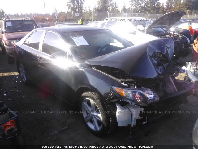 4T1BF1FK2EU779192 - 2014 TOYOTA CAMRY L/SE/LE/XLE Qara foto 1