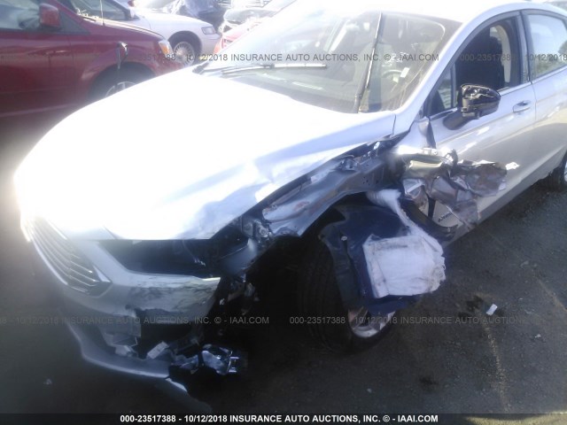 3FA6P0LU0JR235333 - 2018 FORD FUSION SE HYBRID SILVER photo 6