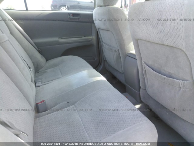 4T1BE32KX4U934672 - 2004 TOYOTA CAMRY LE/XLE/SE SILVER photo 8