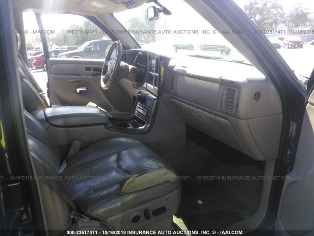 1GKEK63U56J105982 - 2006 GMC YUKON DENALI BLACK photo 5