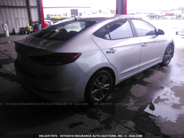 5NPD84LF3JH317051 - 2018 HYUNDAI ELANTRA SEL/VALUE/LIMITED SILVER photo 4