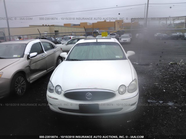 2G4WE537251233449 - 2005 BUICK LACROSSE CXS WHITE photo 6