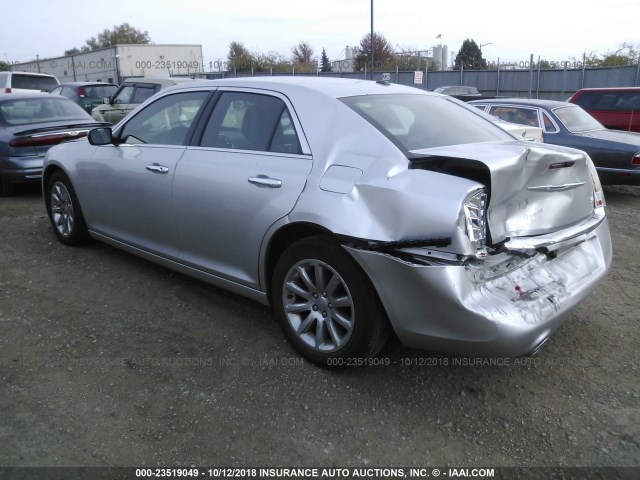 2C3CCACG2CH307838 - 2012 CHRYSLER 300 LIMITED SILVER photo 3