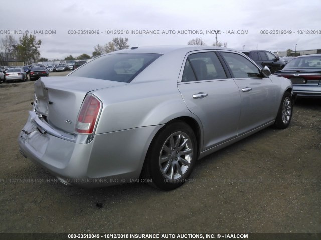 2C3CCACG2CH307838 - 2012 CHRYSLER 300 LIMITED SILVER photo 4
