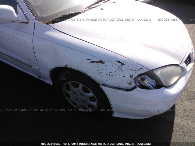 KMHJF35F8YU014584 - 2000 HYUNDAI ELANTRA GLS WHITE photo 6