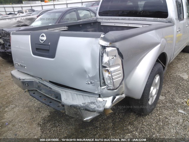 1N6AD09U47C409803 - 2007 NISSAN FRONTIER CREW CAB LE/SE/OFF ROAD SILVER photo 6