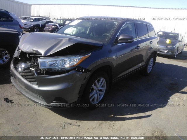 5TDZKRFHXGS136890 - 2016 TOYOTA HIGHLANDER LE/LE PLUS GRAY photo 2