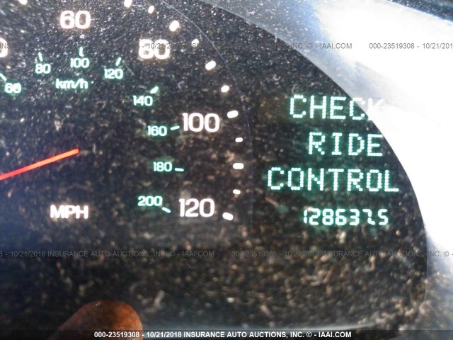 1LNLM97V1VY670863 - 1997 LINCOLN CONTINENTAL  Күміс фото 7