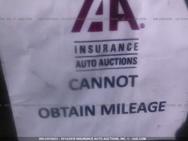 4S6DM58WXY4408704 - 2000 HONDA PASSPORT EX/LX 银色 照片 7