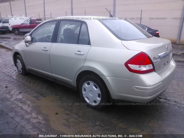 3N1BC11E28L426242 - 2008 NISSAN VERSA GOLD photo 3