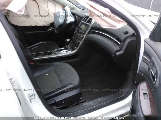 1G11C5SA5DF159624 - 2013 CHEVROLET MALIBU 1LT WHITE photo 5